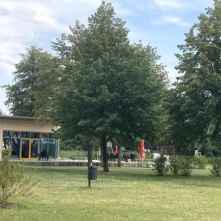 Gemuetliches Holzhaus Am See Warin Екстериор снимка