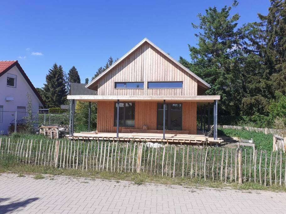 Gemuetliches Holzhaus Am See Warin Екстериор снимка