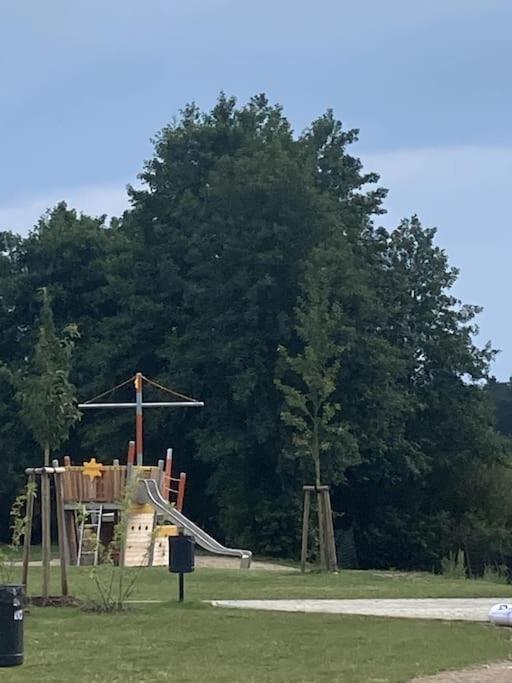 Gemuetliches Holzhaus Am See Warin Екстериор снимка